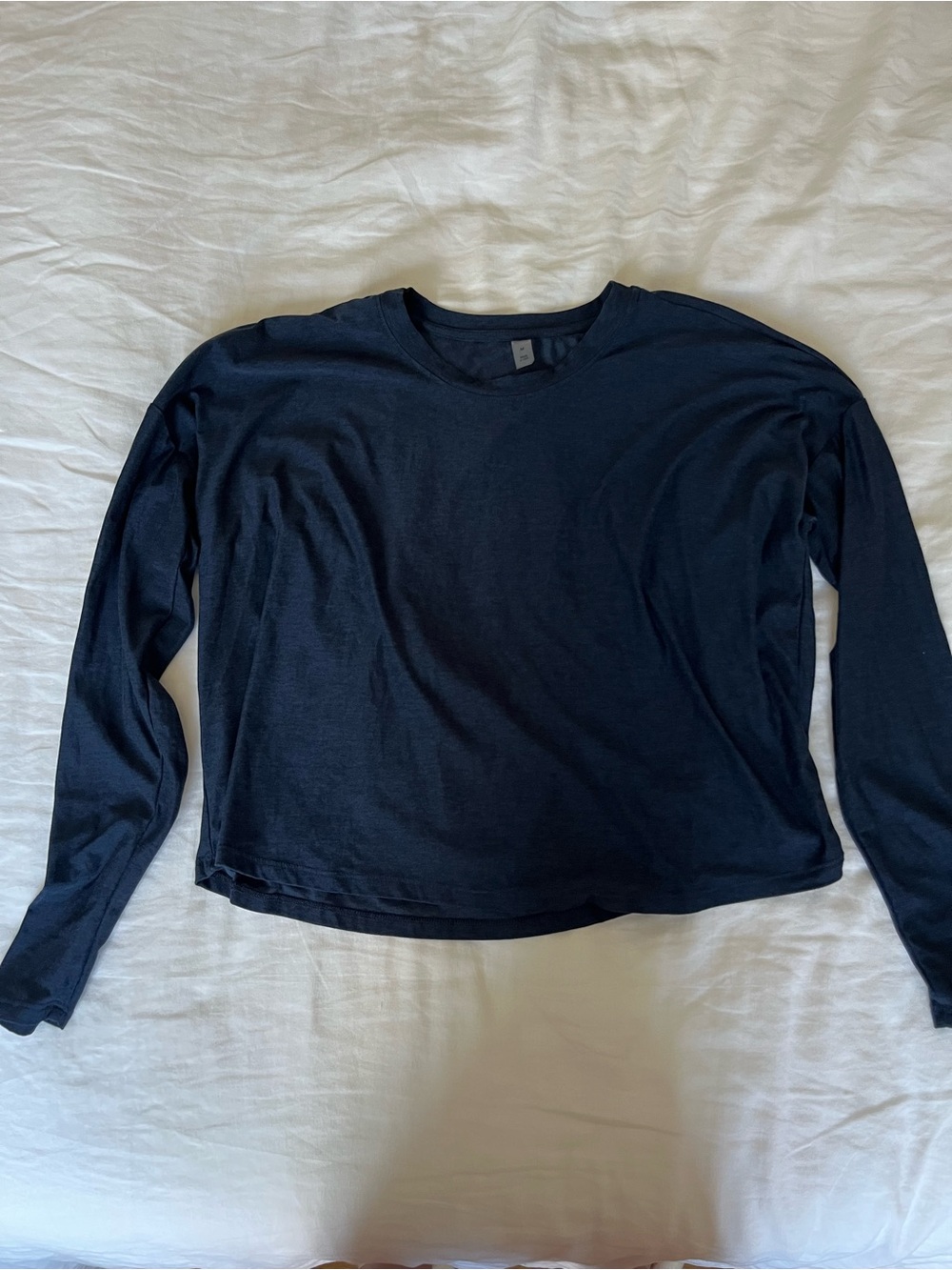 Beyond Yoga Navy Long-Sleeve Open-Back Tee - Picture 2 of 5